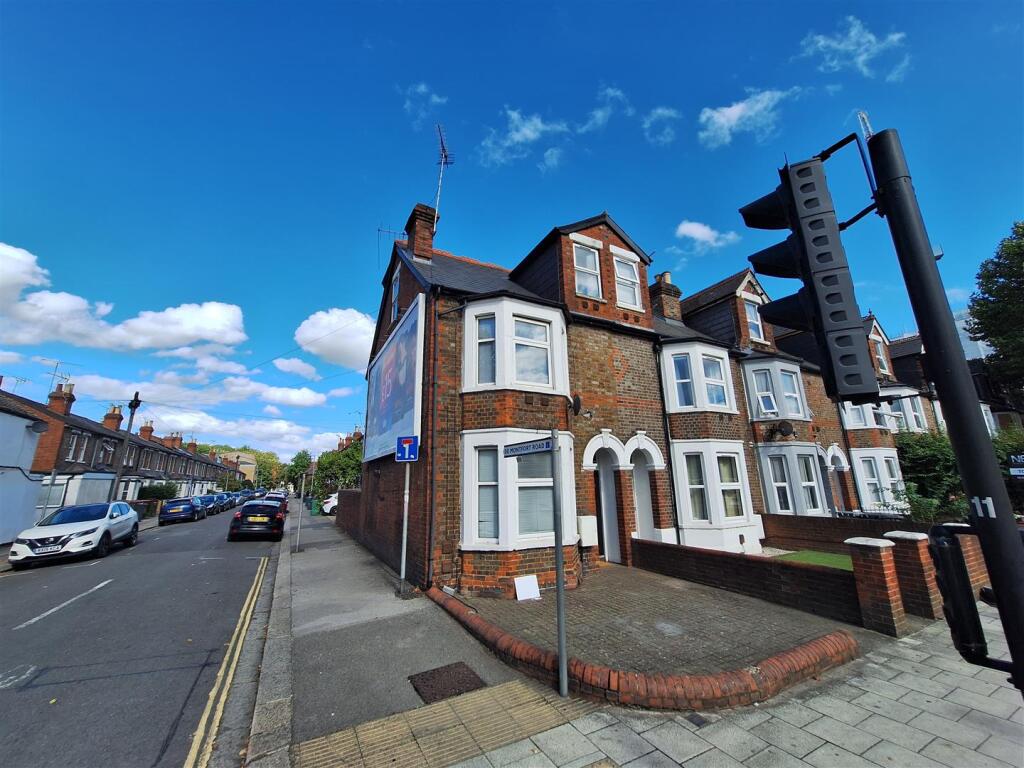 2 bed Annexe for rent in Reading. From Walmsley Estate Agents - Caversham 2 bed Annexe for rent in Reading. From Walmsley Estate Agents - Caversham