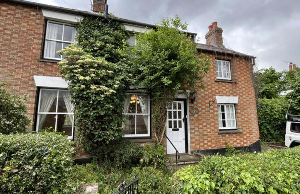 3 bed Village House for rent in Woburn Sands. From Black & White - Milton Keynes 3 bed Village House for rent in Woburn Sands. From Black & White - Milton Keynes