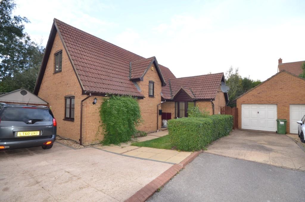 4 bed Detached for rent in Whaddon. From Black & White - Milton Keynes