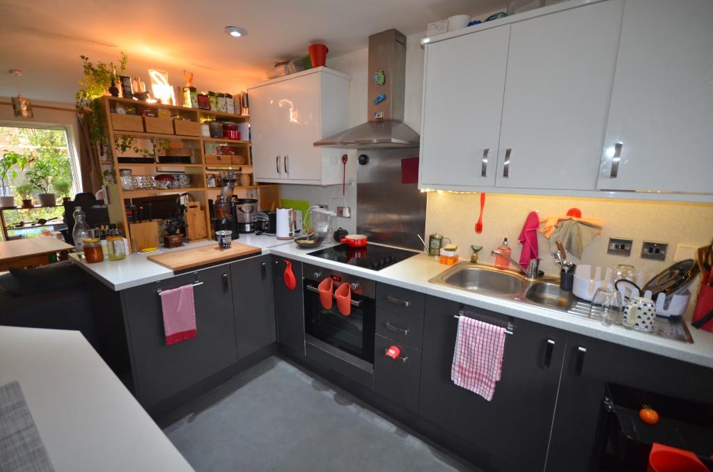 1 bed Mid Terraced House for rent in Milton Keynes. From Black & White - Milton Keynes