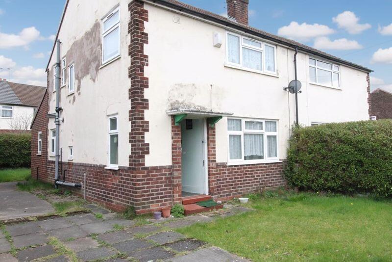 4 bed Semi Detached for rent in Sale. From Delisa Miller - Manchester