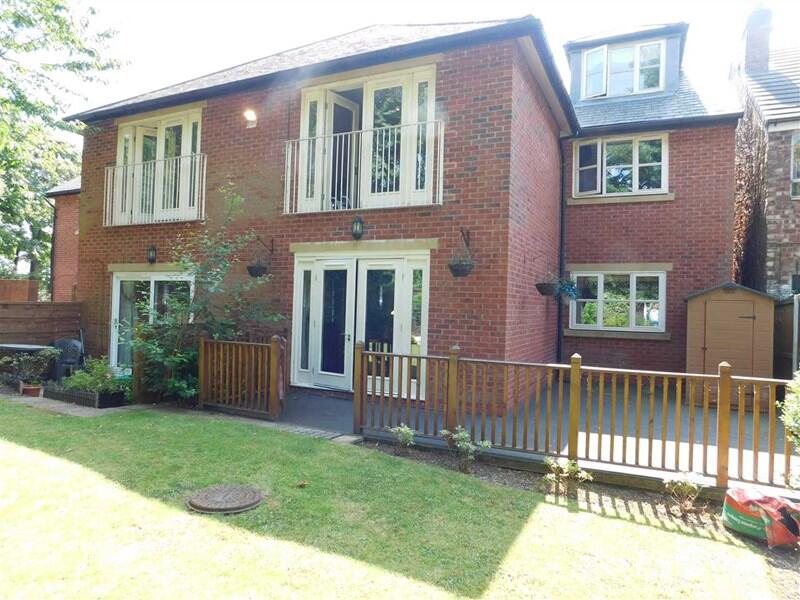 2 bed Apartment for rent in Gatley. From Delisa Miller - Manchester