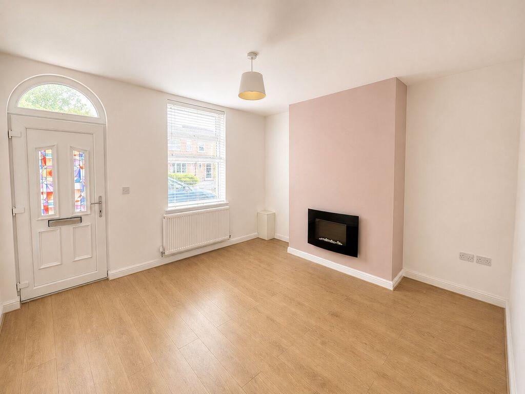 2 bed Mid Terraced House for rent in Stockport. From Delisa Miller - Manchester 2 bed Mid Terraced House for rent in Stockport. From Delisa Miller - Manchester