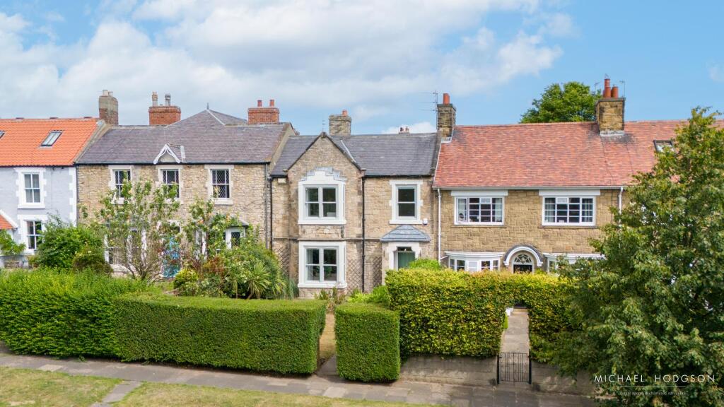 3 bed Mid Terraced House for rent in Sunderland. From Michael Hodgson - Sunderland