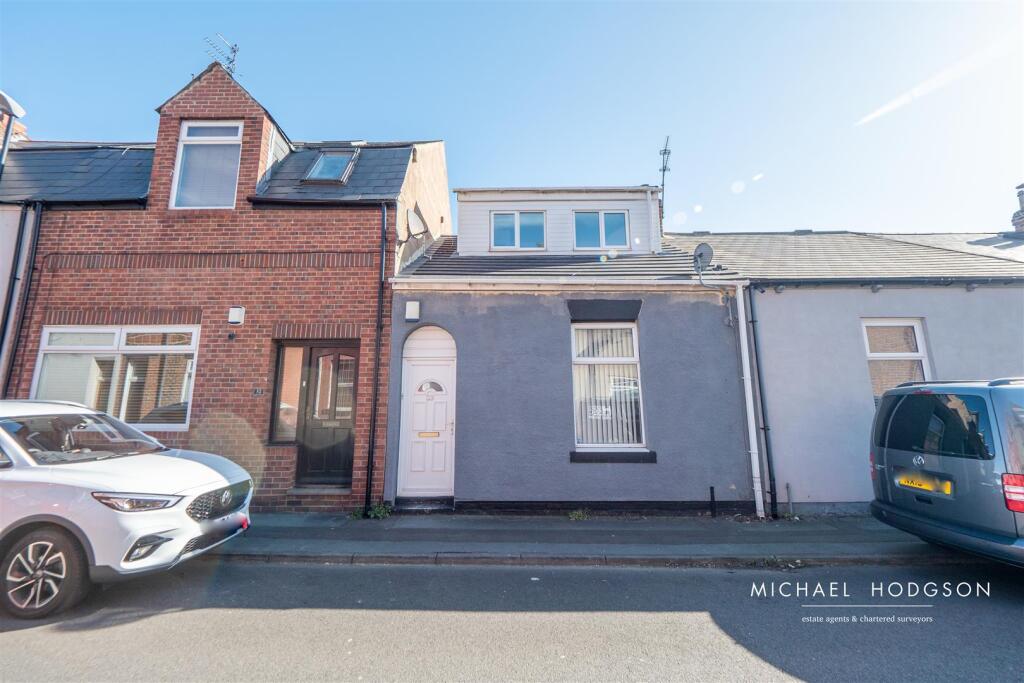 3 bed Cottage for rent in Sunderland. From Michael Hodgson - Sunderland