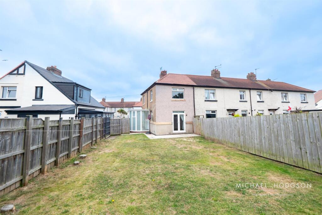2 bed End of Terrace for rent in Whitburn. From Michael Hodgson - Sunderland 2 bed End of Terrace for rent in Whitburn. From Michael Hodgson - Sunderland