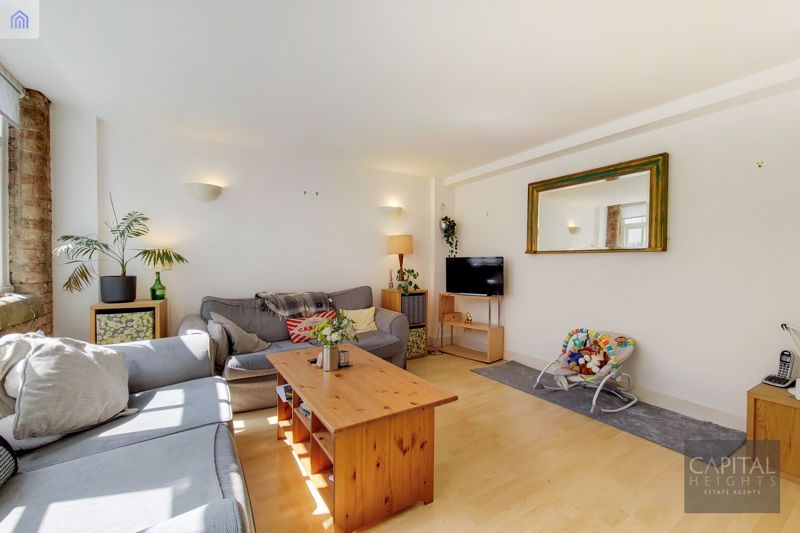 3 bed Apartment / Studio for rent in London. From Capital Heights 3 bed Apartment / Studio for rent in London. From Capital Heights
