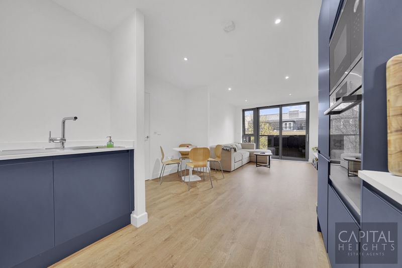 2 bed Flat for rent in London. From Capital Heights