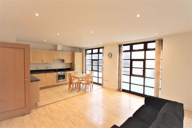 2 bed Flat for rent in London. From Capital Heights