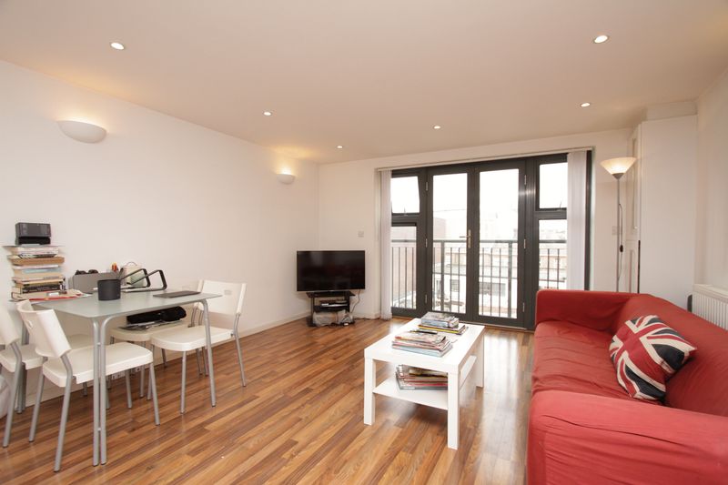 2 bed Flat for rent in London. From Capital Heights