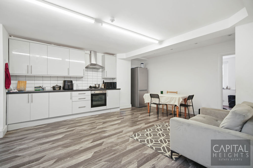 3 bed Flat for rent in London. From Capital Heights
