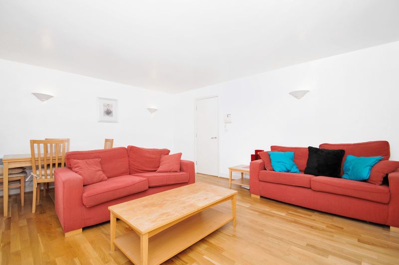 2 bed Upper Floor Flat for rent in London. From Capital Heights