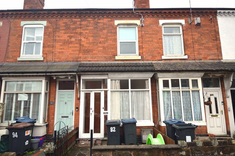 2 bed Mid Terraced House for rent in Major's Green. From Glovers Estate Agents - Kings Heath