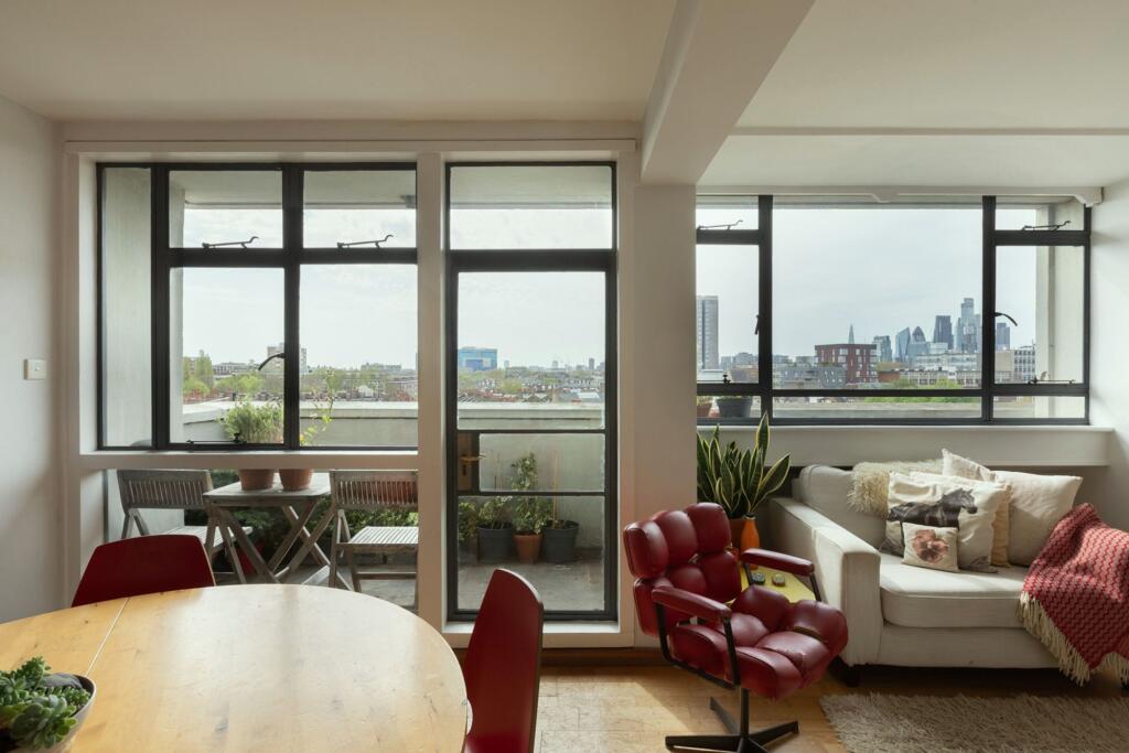 2 bed Duplex for rent in Bethnal Green. From Easthaus - London
