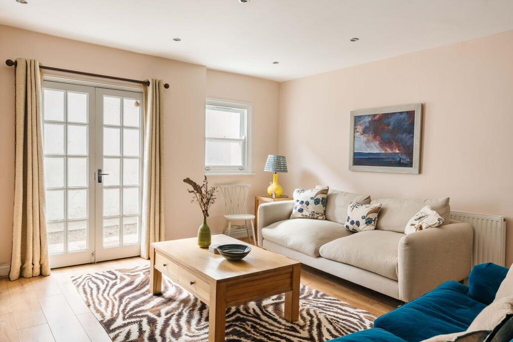 2 bed 1st Floor Flat for rent in London. From Easthaus - London