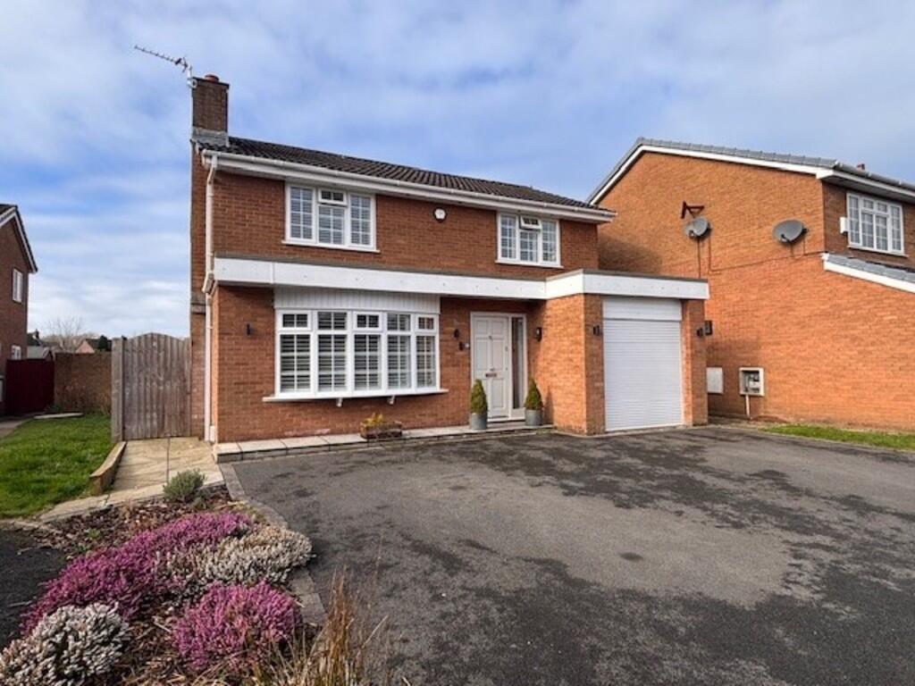 4 bed Detached for rent in Fulwood. From Easthams & Co - Fulwood