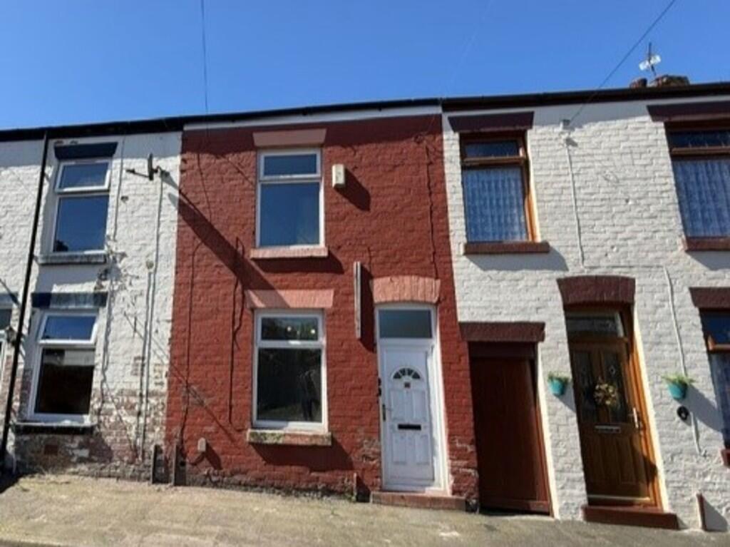 2 bed Mid Terraced House for rent in Chorley. From Easthams & Co - Fulwood