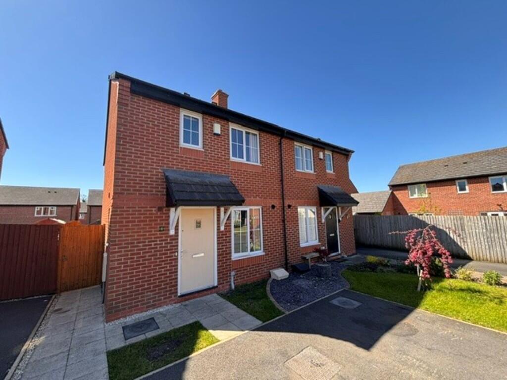 3 bed Semi Detached for rent in Whittingham. From Easthams & Co - Fulwood 3 bed Semi Detached for rent in Whittingham. From Easthams & Co - Fulwood