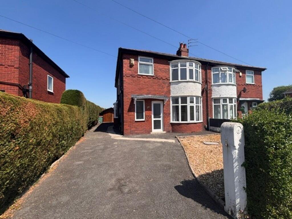 3 bed Semi Detached for rent in Fulwood. From Easthams & Co - Fulwood 3 bed Semi Detached for rent in Fulwood. From Easthams & Co - Fulwood