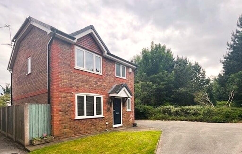 3 bed Detached for rent in Wesham. From Easthams & Co - Fulwood 3 bed Detached for rent in Wesham. From Easthams & Co - Fulwood