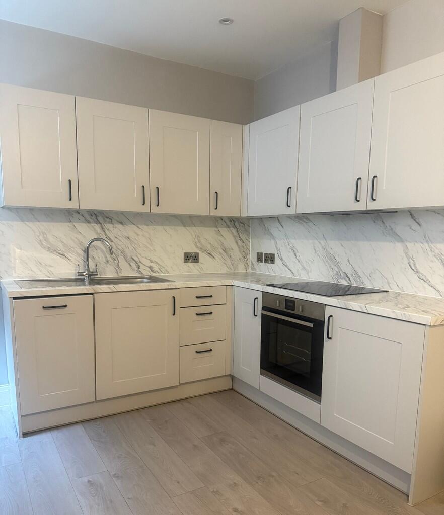 1 bed Apartment for rent in Lower Penwortham. From Easthams & Co - Fulwood 1 bed Apartment for rent in Lower Penwortham. From Easthams & Co - Fulwood