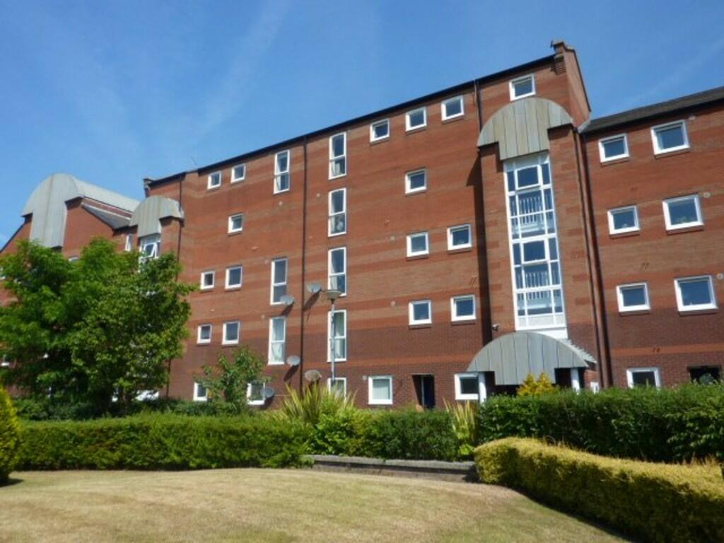 3 bed Penthouse for rent in Preston. From Easthams & Co - Fulwood