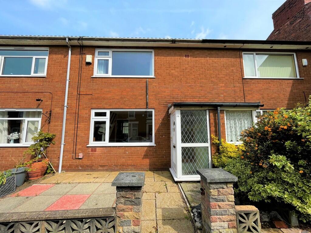 3 bed Mid Terraced House for rent in Preston. From Easthams & Co - Fulwood 3 bed Mid Terraced House for rent in Preston. From Easthams & Co - Fulwood