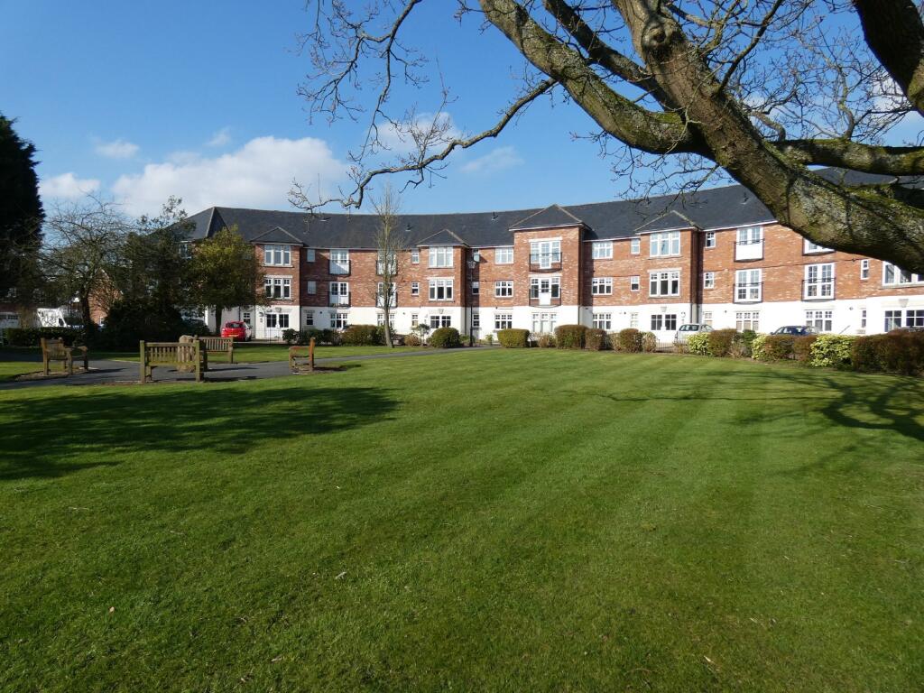 2 bed 1st Floor Flat for rent in New Longton. From Easthams & Co - Fulwood