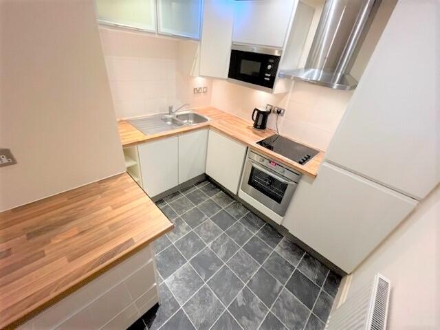 1 bed 1st Floor Flat for rent in Preston. From Easthams & Co - Fulwood 1 bed 1st Floor Flat for rent in Preston. From Easthams & Co - Fulwood
