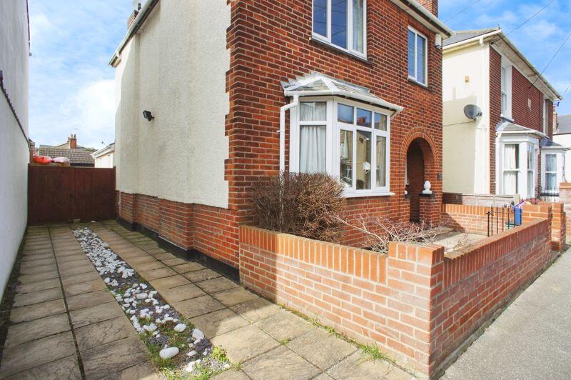 3 bed Detached for rent in Brightlingsea. From Town & Country Residential - Brightlingsea