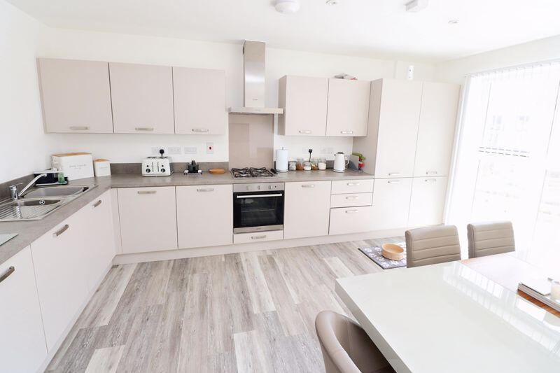 3 bed 1st Floor Flat for rent in Brightlingsea. From Town & Country Residential - Brightlingsea
