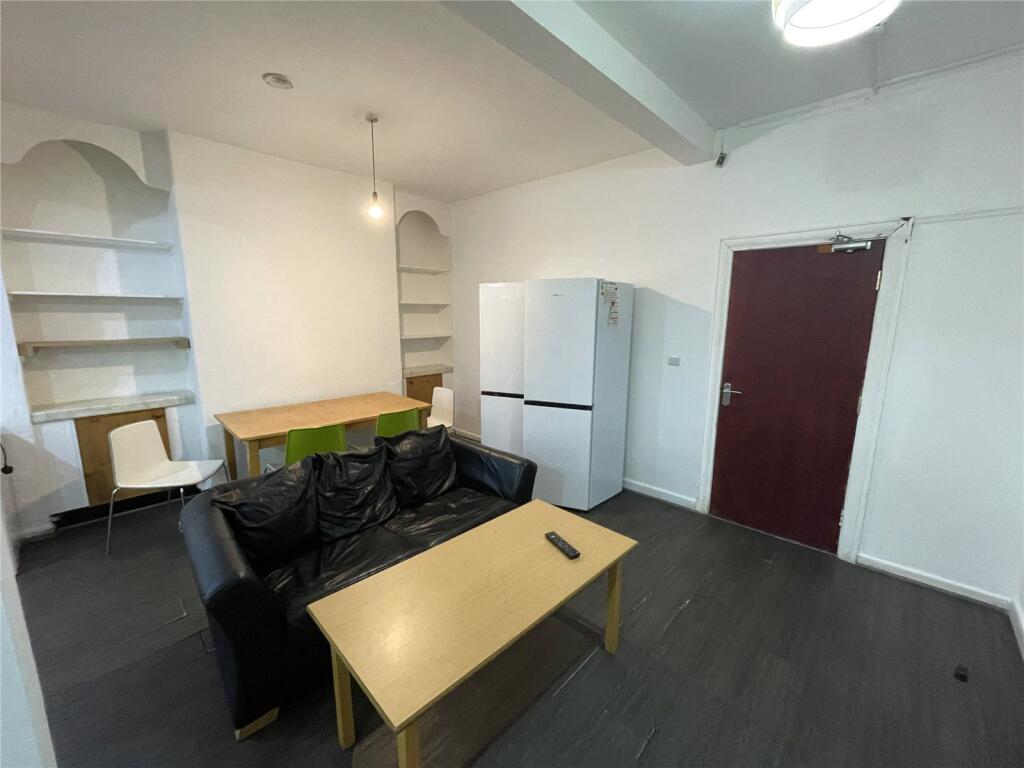 9 bed Detached for rent in Manchester. From Leaders Lettings - Fallowfield