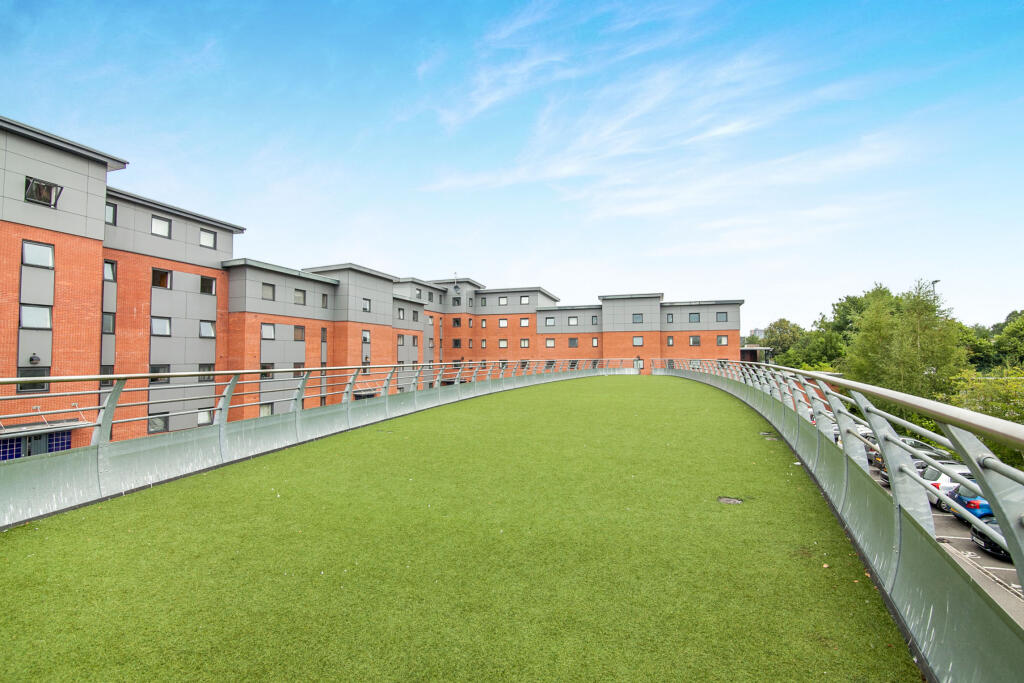 2 bed 1st Floor Flat for rent in Manchester. From Leaders Lettings - Fallowfield