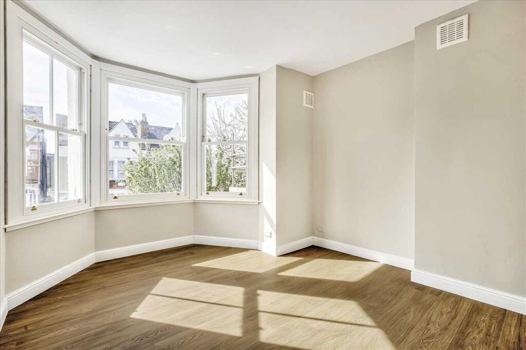 3 bed Apartment for rent in Streatham. From Bramtons - London