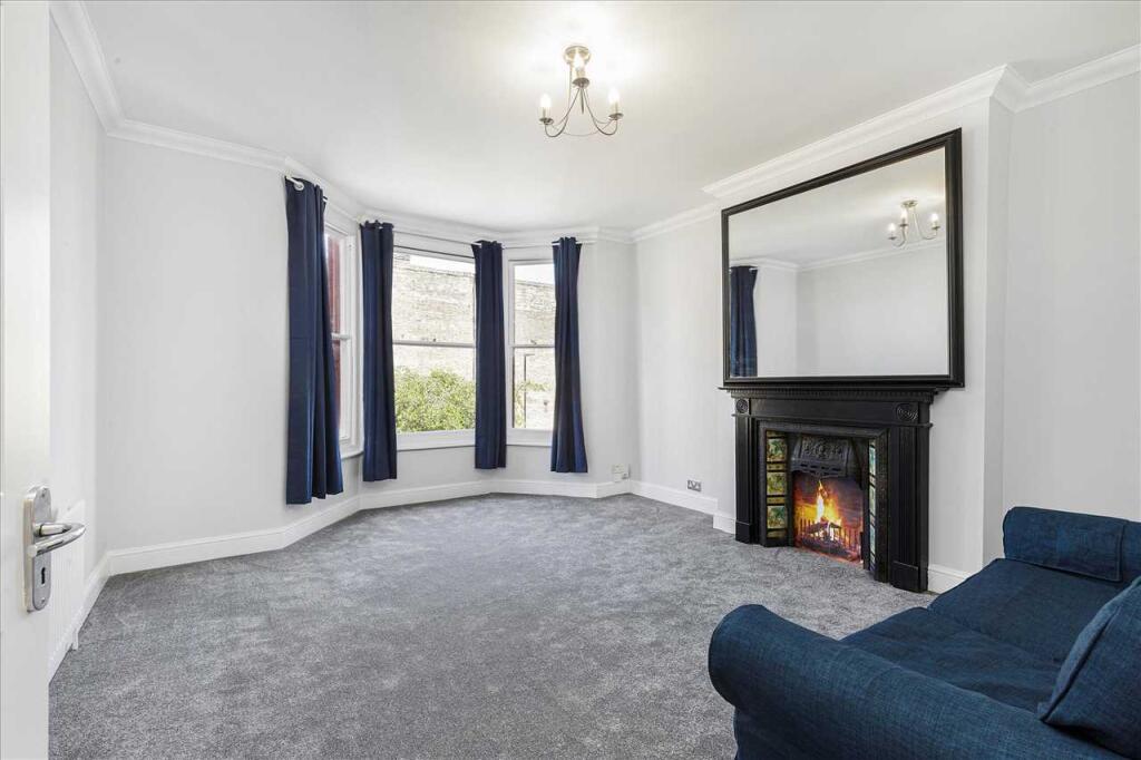 2 bed Apartment for rent in Hornsey. From Bramtons - London