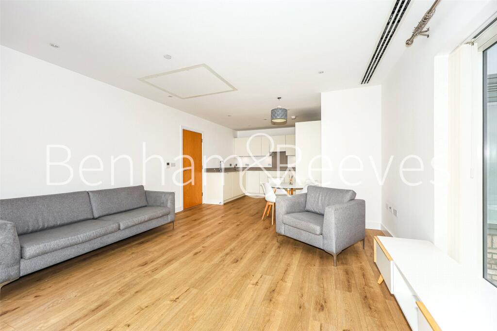 2 bed Apartment for rent in Croydon. From Benham & Reeves- Nine Elms - Nine Elms