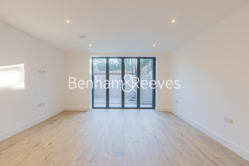 2 bed Apartment for rent in Acton. From Benham and Reeves Residential Lettings