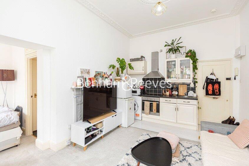 1 bed Apartment for rent in Kensington. From Benham & Reeves - Hammersmith - Hammersmith