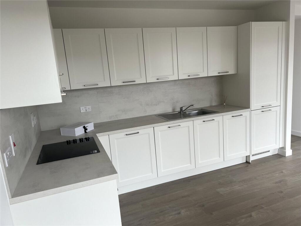 2 bed Apartment for rent in New Malden. From Benham & Reeves - Hammersmith - Hammersmith 2 bed Apartment for rent in New Malden. From Benham & Reeves - Hammersmith - Hammersmith