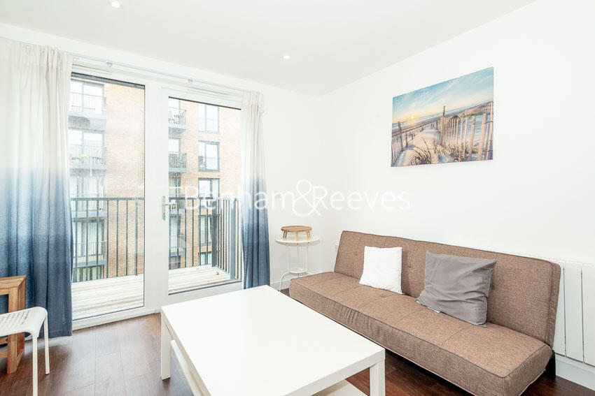 1 bed Apartment for rent in Poplar. From Benham and Reeves Residential Lettings