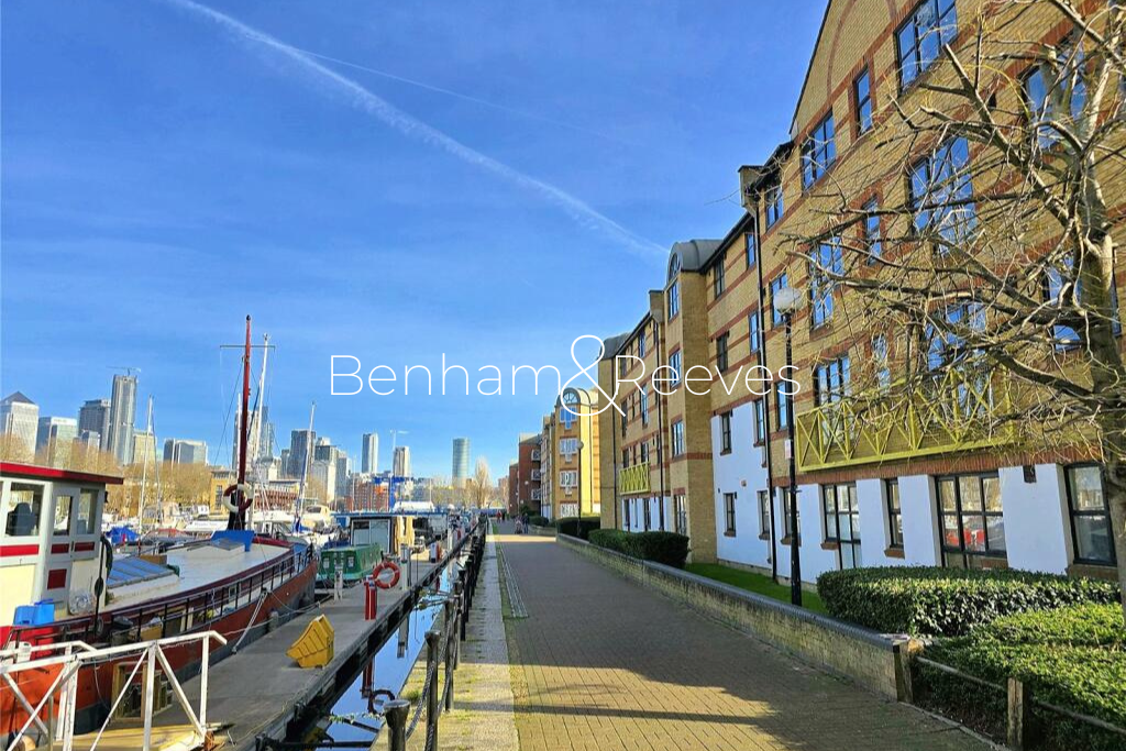 0 bed Studio for rent in Deptford. From Benham & Reeves - Surrey Quays - Surrey Quays
