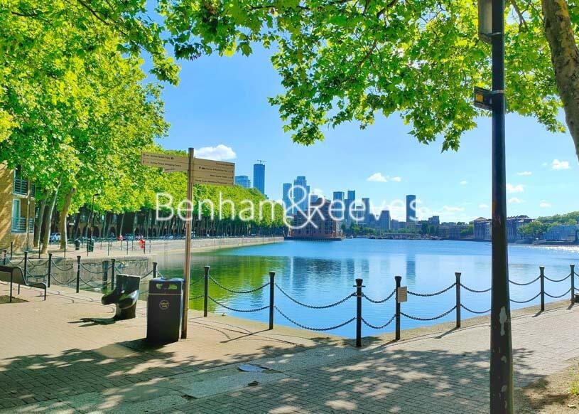 3 bed Apartment for rent in London. From Benham & Reeves - Surrey Quays - Surrey Quays