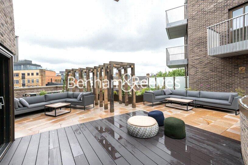 2 bed Duplex for rent in Islington. From Benham & Reeves - Surrey Quays - Surrey Quays