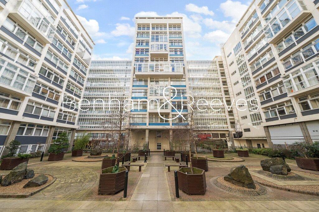 0 bed Studio for rent in London. From Benham & Reeves - Surrey Quays - Surrey Quays