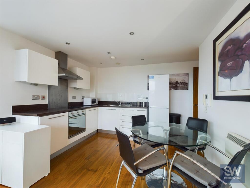 2 bed Apartment for rent in Leeds. From Sanderson Weatherall - Leeds