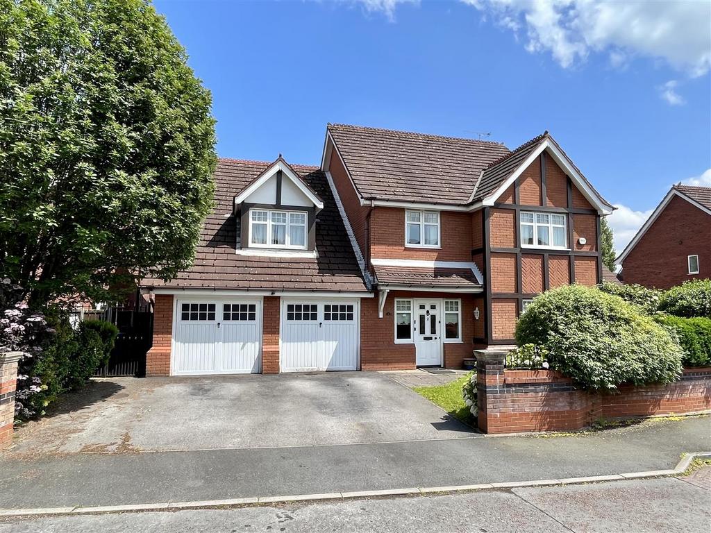 5 bed Detached House for rent in Sale. From Watersons - Sale