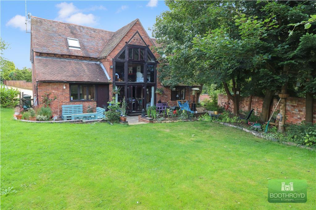 2 bed Barn Conversion for rent in Kenilworth. From Boothroyd & Company - Kenilworth