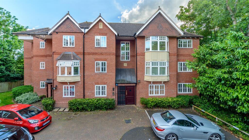 2 bed Apartment for rent in Kenilworth. From Boothroyd & Company - Kenilworth 2 bed Apartment for rent in Kenilworth. From Boothroyd & Company - Kenilworth