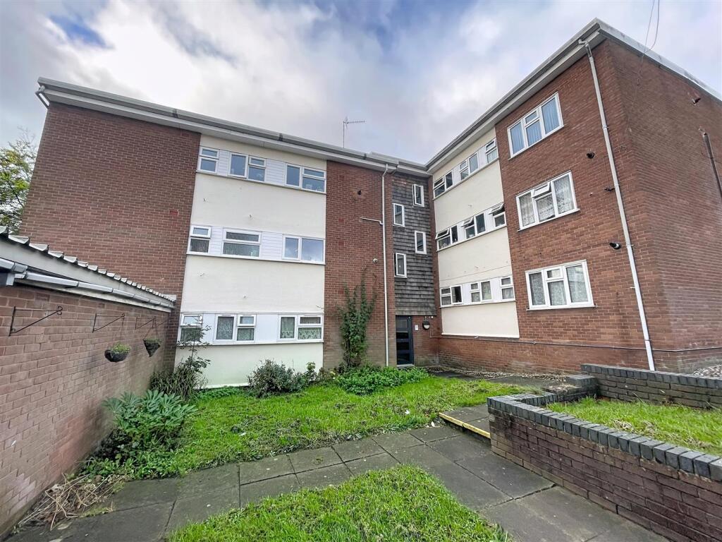 2 bed Apartment for rent in Kenilworth. From Boothroyd & Company - Kenilworth