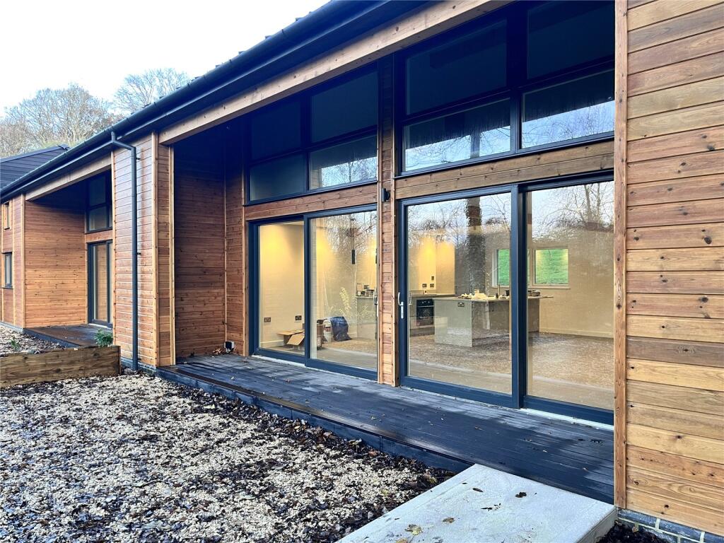 3 bed End of Terrace for rent in Pict's Hill. From English Homes - Langport